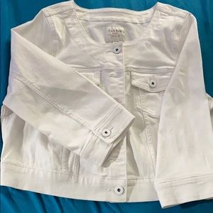 White collarless crop denim jacket